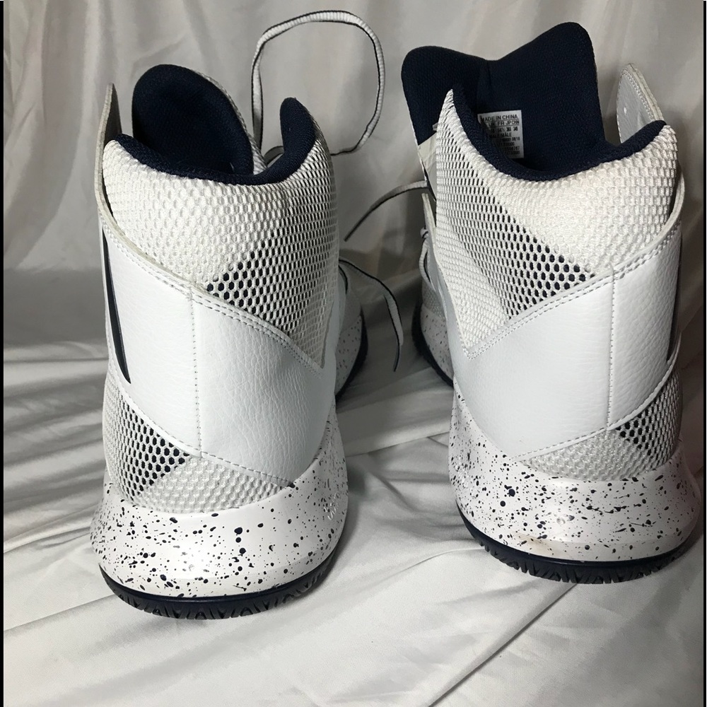 ADIDAS CRAZY BOUNCE Basketball Shoe - Picture 7 of 9